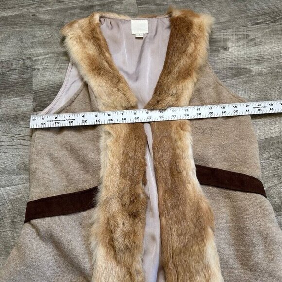 LINE & DOT Fur Vest Size Small in Beige Belted Rabbit Fur Shawl Collar - Picture 5 of 10